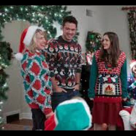 Ugly Christmas Sweater fireplace mantle tunic seen in a Hallmark movie MEDIUM - Picture 9 of 9